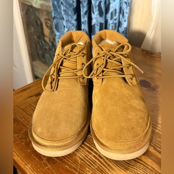 Koolaburra Women's Advay Tan Chukka Boots Suede Lace-Up Size 8 NWOB - Picture 1 of 7